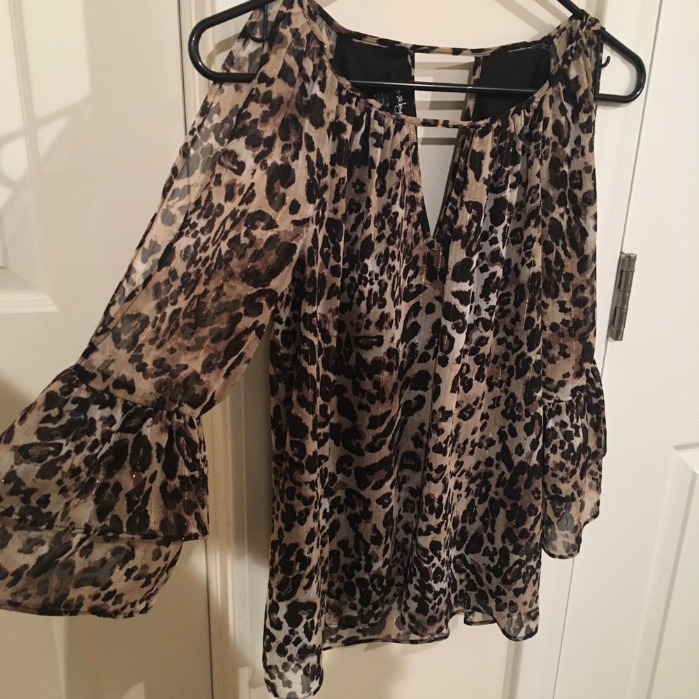 Brand: by&by, cheetah-print open arm blouse top
